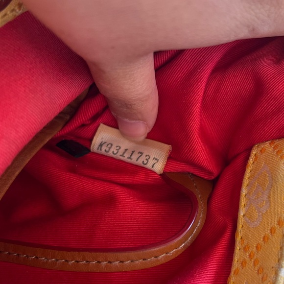 Dooney & Bourke North South signature print yellow canvas shoulder bag - Picture 9 of 12